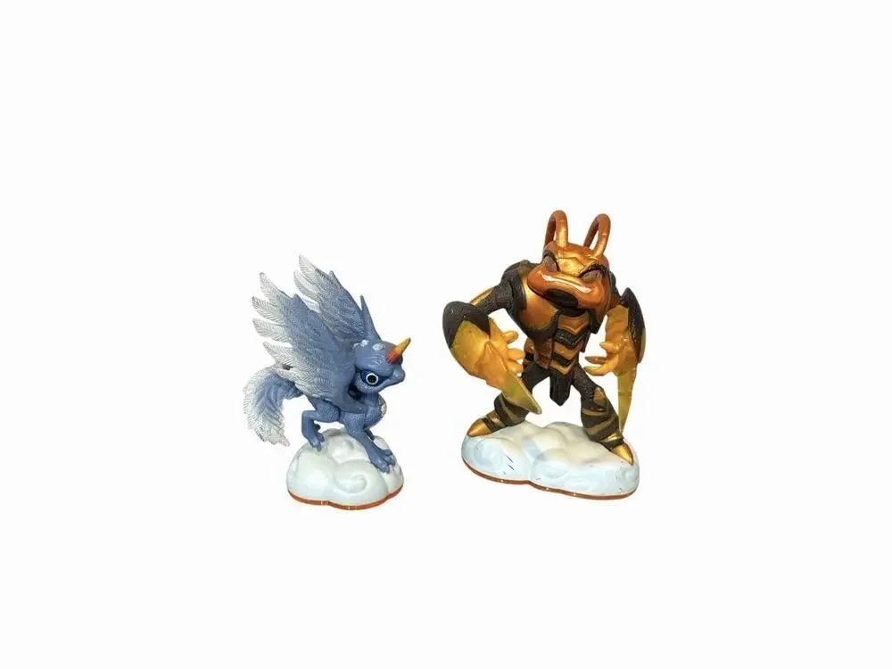 Skylanders Giants Swarm & Whirlwind Game Figures Activision
